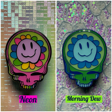 Load image into Gallery viewer, Flower Child Stealie