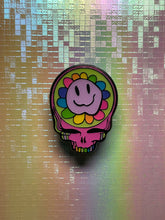 Load image into Gallery viewer, Flower Child Stealie