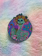 Load image into Gallery viewer, Psy-Cream Bertha